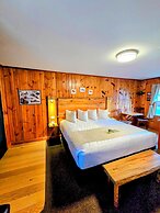 Alpine Lodge