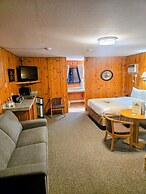 Alpine Lodge