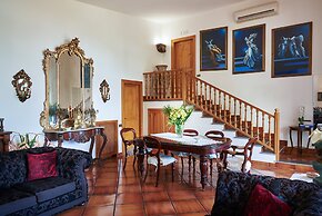 Villa Favara Charming Luxury Retreat With Private Pool
