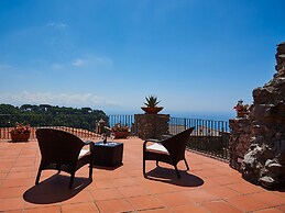 Villa Favara Charming Luxury Retreat With Private Pool