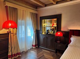 Palazzo Gambirasi Luxury Suite Roma