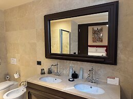 Palazzo Gambirasi Luxury Suite Roma