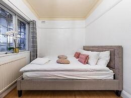Spacious Home With Private Parking