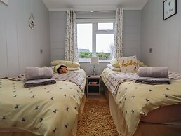 Holly Lodge