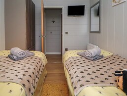 Holly Lodge