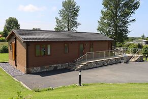 Holly Lodge