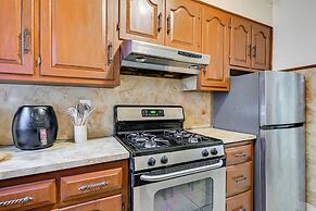 Easy Train Access! Quiet New York Commuter Apt