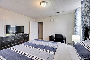 Easy Train Access! Quiet New York Commuter Apt