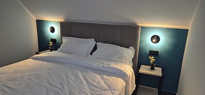 HOTEL V7