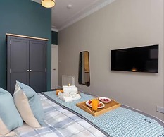 City Centre 2 BED 2 Bath Apartment