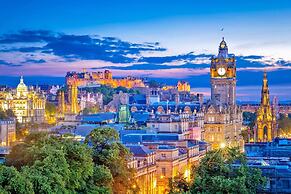 Intertwined - Edinburgh & Glasgow