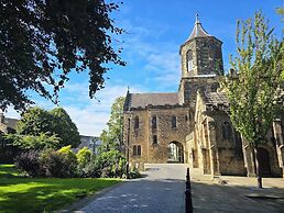 Intertwined - Edinburgh & Glasgow