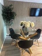 A Discreet & Elegant Play Space for Couples