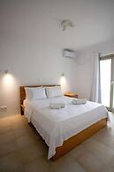 Sunrise Stone Villa With Jacuzzi