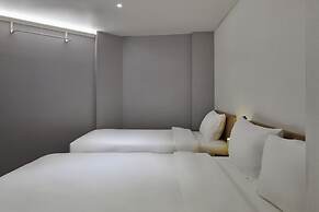 Halfrest Hostel Jongno Insa