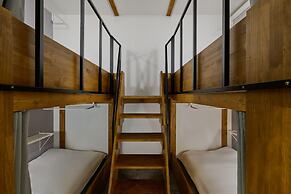Halfrest Hostel Jongno Insa