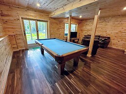 65pt New Log Cabin in Private