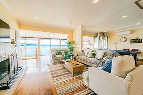 StayAU Riverfront Paradise Pet friendly