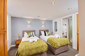 Gateway Mews