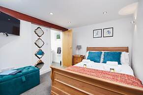 Gateway Mews