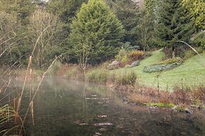 Whitbarrow Lodge Ridgestone