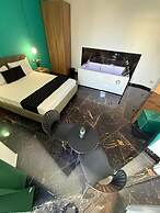 HOTEL MOVIDA