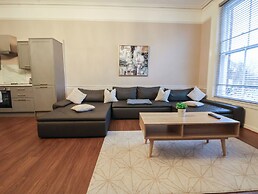 Central Vista Retreat