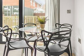 Eastgate Suite