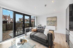 Eastgate Suite