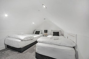 Grosvenor Apartment
