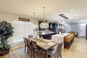 Stylish 3BR Home w/ Patio, W & D