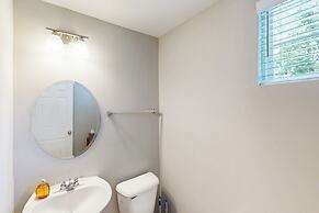 Stylish 3BR Home w/ Patio, W & D