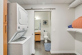 Year-round Fun in Traverse City! Pet-friendly Unit