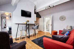 Delven House
