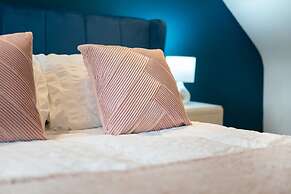 Beachside Stay - 4 Mins Walk - Free Parking