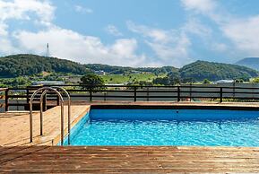 Gyeongju Paradise Private Pool Villa