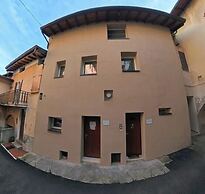 Casa Alone
