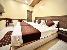 Udhayam inn