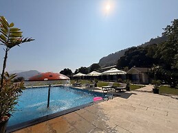 Blu Water Resort