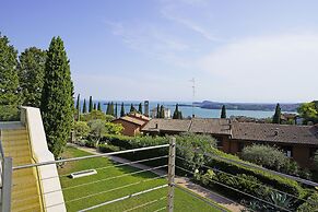 Blue Vista in Gardone Riviera