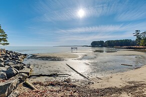 Potomac River Haven w/ Private Beach, Dogs Welcome