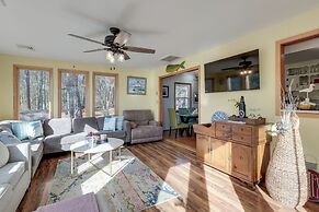 Potomac River Haven w/ Private Beach, Dogs Welcome