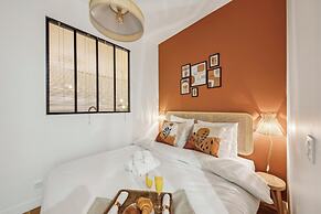 Chic 1BR by Hotel de Ville & The Louvre