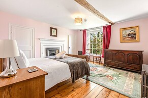 Huckleberry Farm House