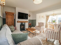 Parkfields Cottage