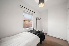 Contractor 3-bed Long-stay Discounts & Parking