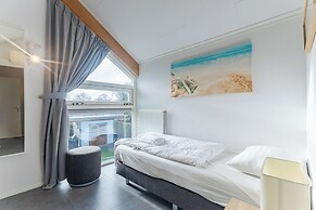Comfortable Family Home on the Beach
