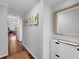 Spacious 3-bed Home in Leafy Yokine