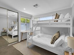 Spacious 3-bed Home in Leafy Yokine