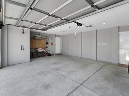 Spacious 3-bed Home in Leafy Yokine